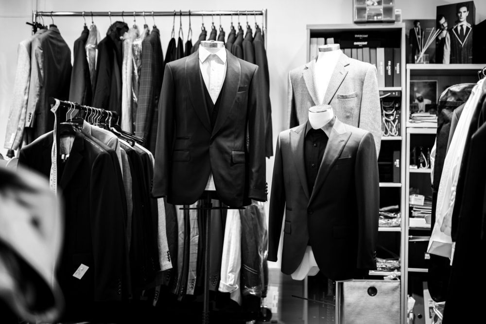 what-makes-a-custom-tailored-suit-ideal-for-a-perfect-fit-big-0