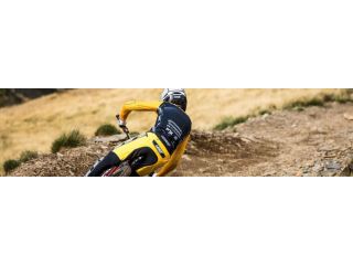 every-ride-with-the-right-mountain-bike-chest-protector-small-0