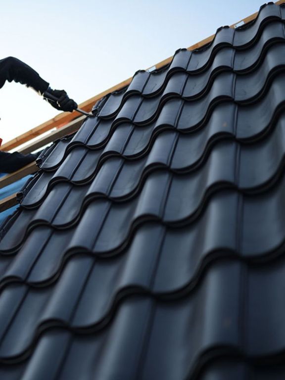regular-roof-cleaning-services-in-gold-coast-big-2