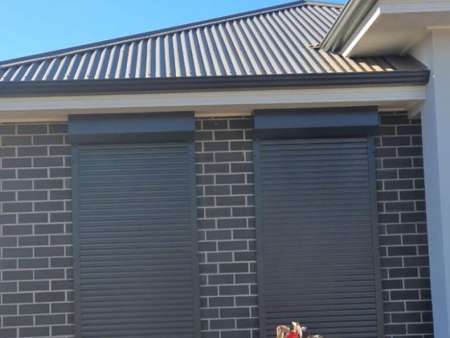 heavy-duty-widespan-roller-shutters-for-large-spaces