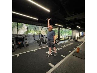 exercise-physiologist-for-rehab-strength-clinic-small-0