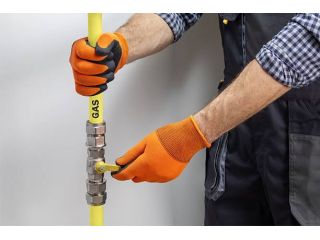 unsafe-gas-setup-could-put-your-family-at-serious-risk-small-0