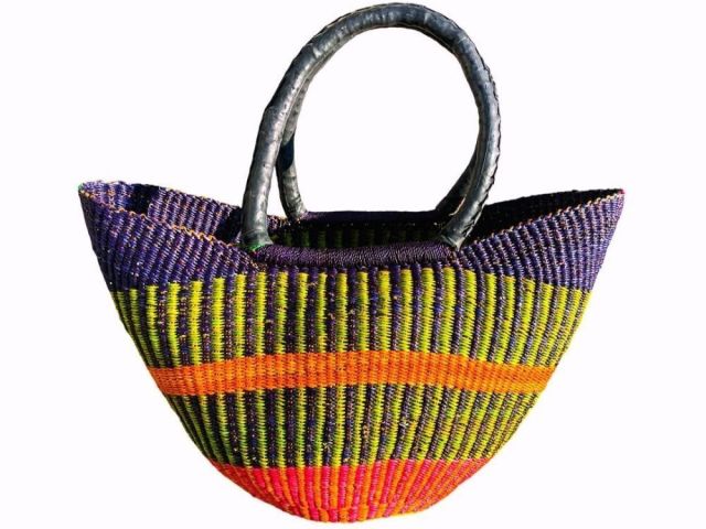 bring-ease-and-style-to-the-beach-day-with-beach-baskets