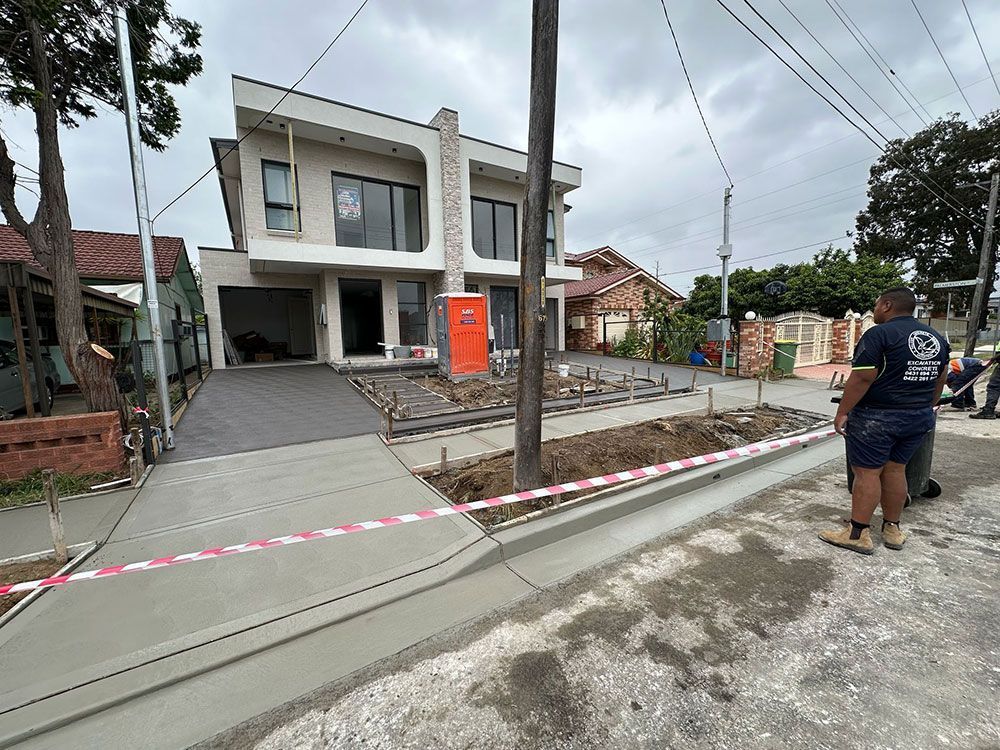 professional-concrete-driveway-builders-big-1