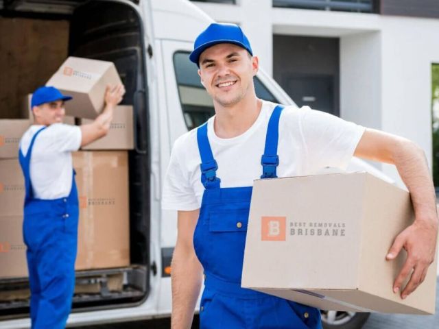flexible-moving-help-with-man-and-a-van-brisbane-service