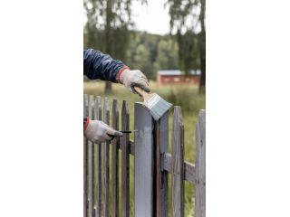fresh-fence-fresh-look-expert-fence-painting-melbourne-small-0