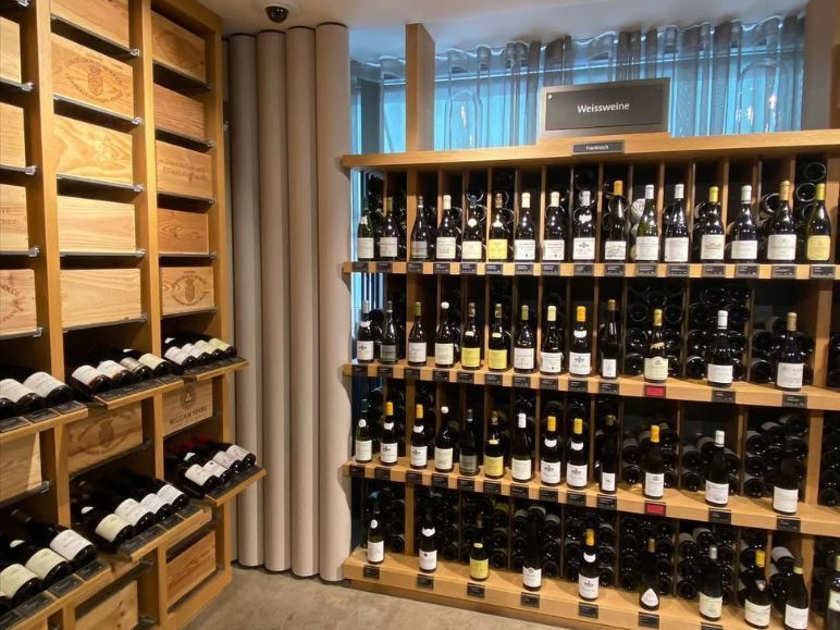 wine-cellars-for-modern-wine-storage-solutions-big-0