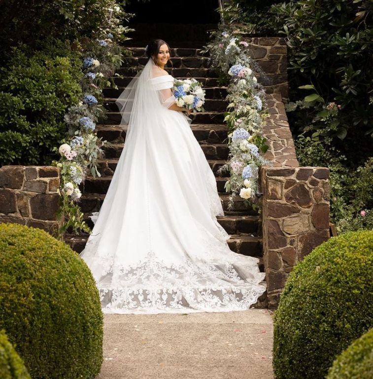 rent-charming-garden-wedding-venues-in-melbourne-big-0