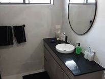 bathroom-renovation-western-suburbs-adelaide
