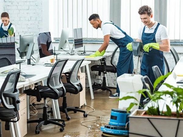 commercial-cleaners-in-wynyard
