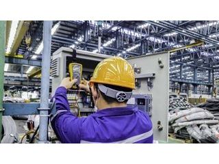 best-commercial-electrician-in-stafford-heights-small-0