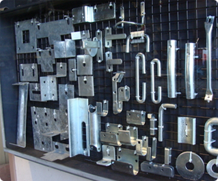 affordable-steel-posts-brackets-supplies-big-1