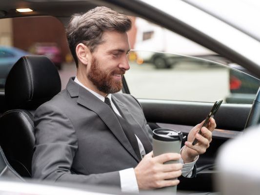 want-a-fast-and-comfortable-taxi-in-dandenong-south