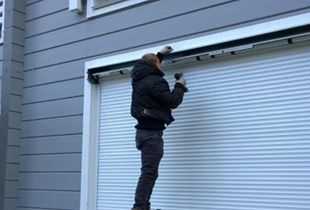 best-service-for-roller-shutter-repairs-in-duncraig-big-0