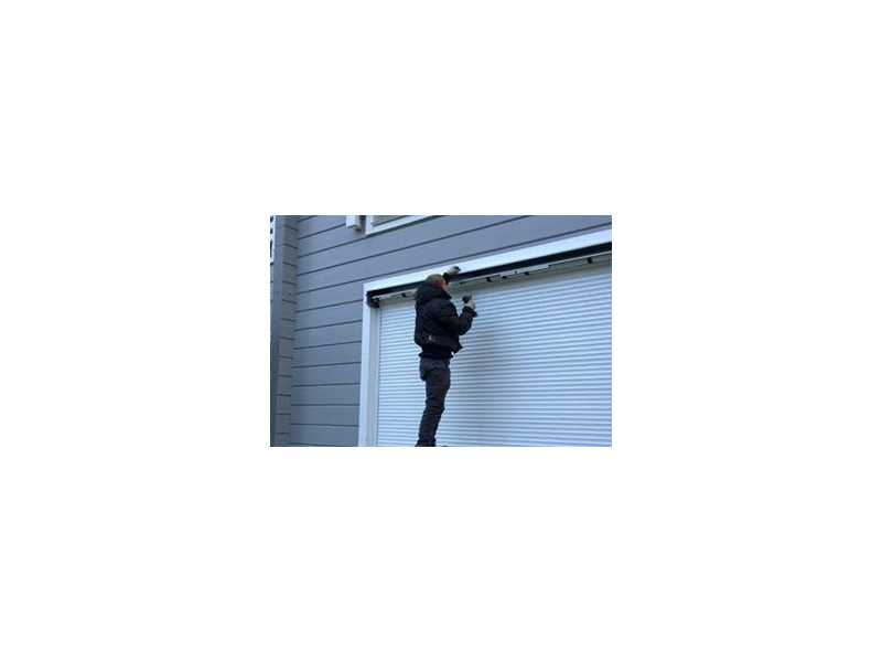 best-service-for-roller-shutter-repairs-in-duncraig-small-0