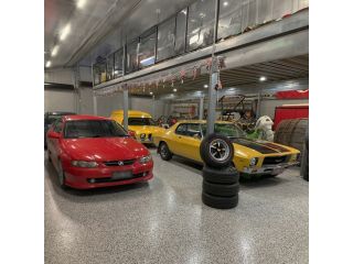 epoxy-garage-floor-solutions-urban-concrete-floors-small-0