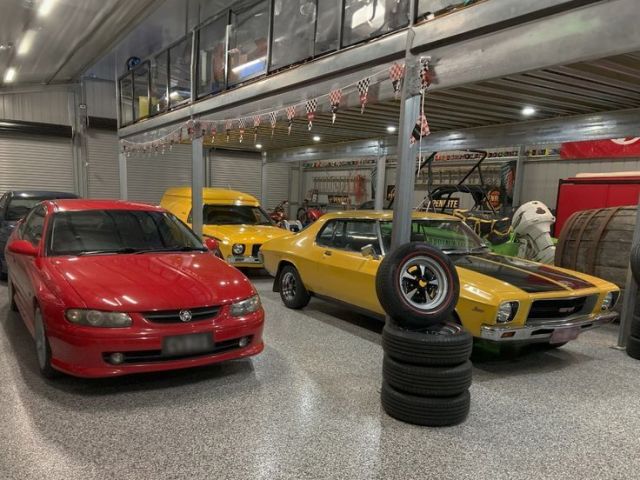 epoxy-garage-floor-solutions-urban-concrete-floors
