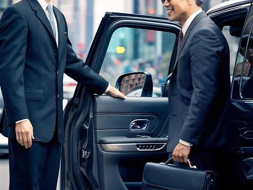 book-maxi-taxi-online-easy-reliable-group-travel-in-melbourne