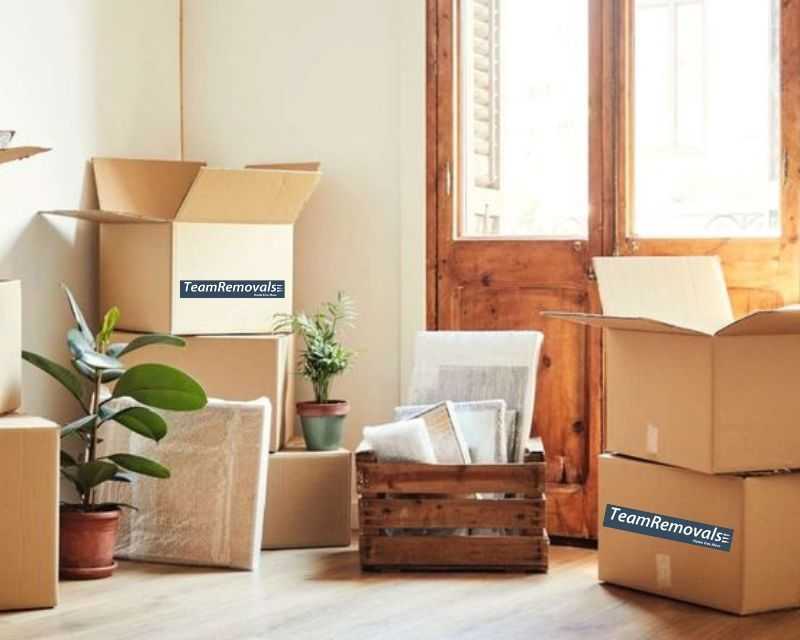 moving-furniture-made-easy-in-canada-safe-professional-movers