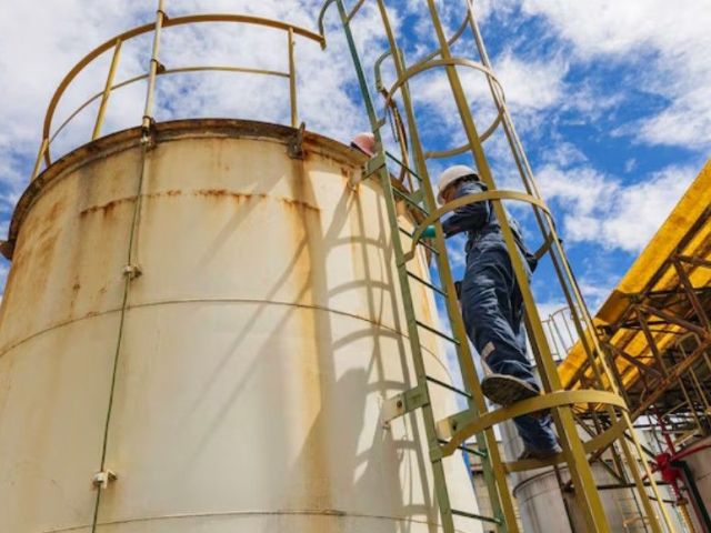 water-fire-tank-drone-inspections-for-efficient-solutions