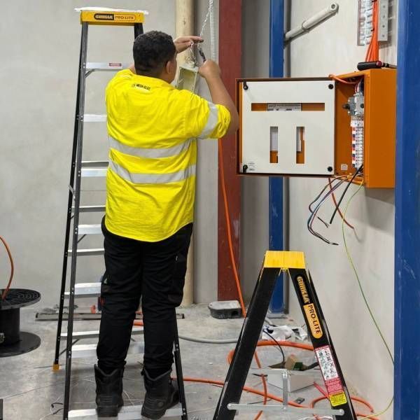 unsure-about-costs-electrician-service-price-enquiry-made-simple-big-2