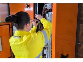 unsure-about-costs-electrician-service-price-enquiry-made-simple-small-1