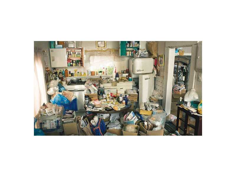 professional-hoarder-cleanup-near-southbank-small-1