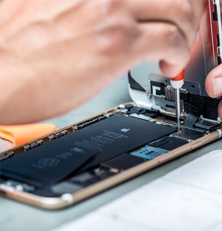 worried-about-cost-iphone-screen-repair-price-check-now-big-1