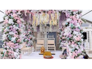 custom-wedding-decor-and-styling-solutions-unique-designs-small-3