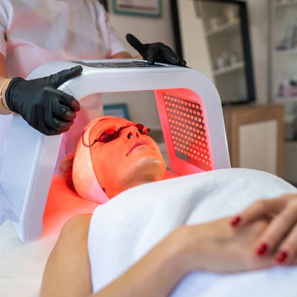 advanced-facial-treatment-clinic-robina-expert-solutions-big-2