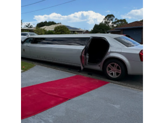 best-limousine-service-in-runaway-bay-small-0