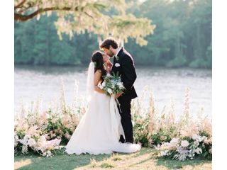candid-wedding-photography-natural-and-real-moments-small-0