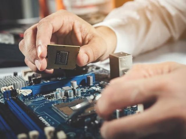 laptop-water-damage-repair-in-australia-eserve-infotech