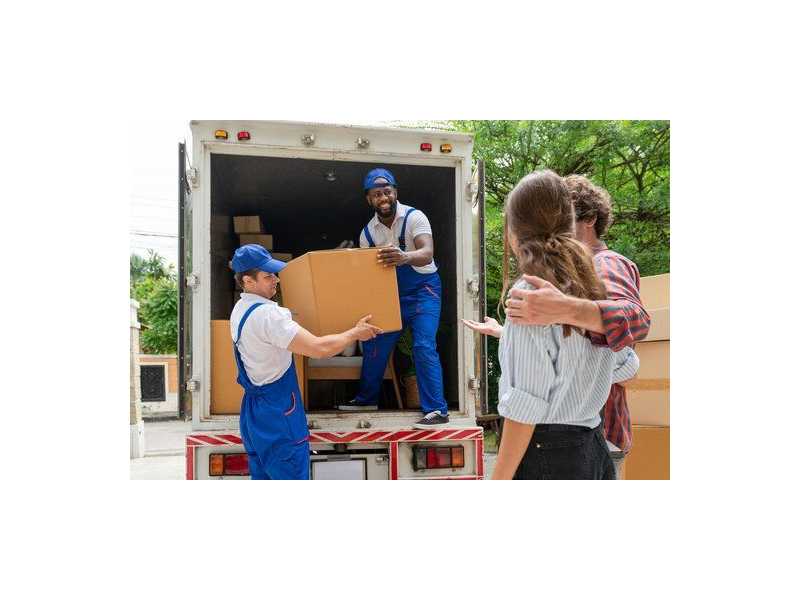 easy-relocation-with-house-removals-melbourne-team-small-0