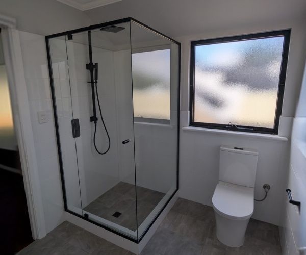 overpaying-for-shower-screens-get-affordable-quote-today-big-1