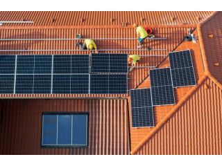 businesses-losing-money-daily-without-switching-to-solar-yet-small-0