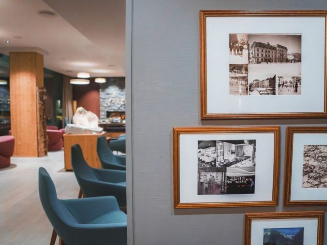 custom-art-framing-online-in-sydney-with-fast-delivery