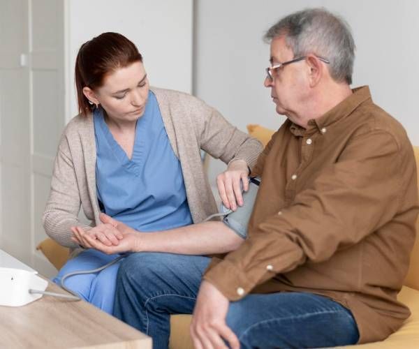 professional-in-home-nursing-care-big-2