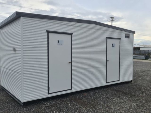 portable-toilet-blocks-hire-in-gold-coast-call-now
