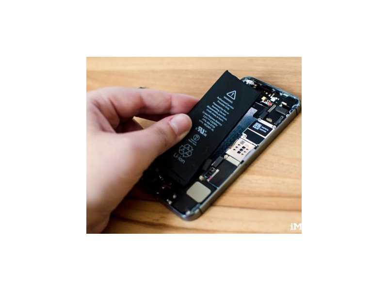 walk-in-iphone-battery-replacement-in-rose-bay-nearby-suburbs-small-1