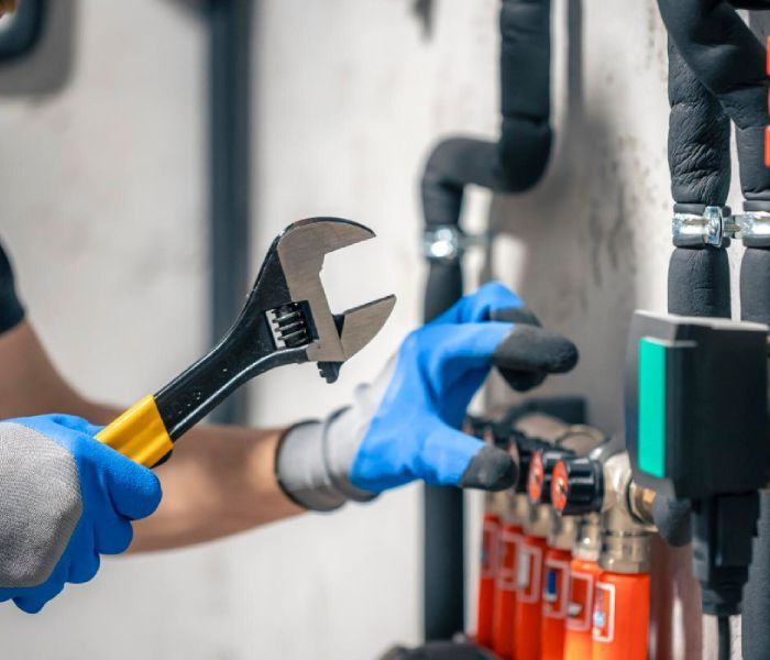 faulty-toilets-can-turn-into-expensive-plumbing-emergencies-fast-big-1