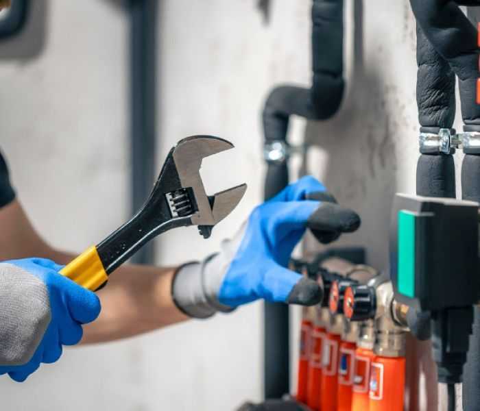 faulty-toilets-can-turn-into-expensive-plumbing-emergencies-fast-big-1