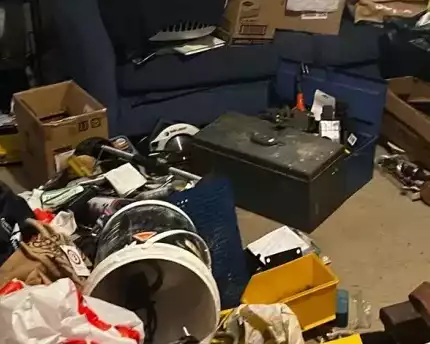 hoarder-cleaning-for-busy-households