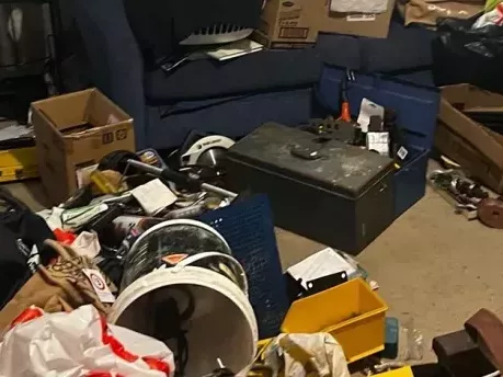 hoarder-cleaning-for-busy-households