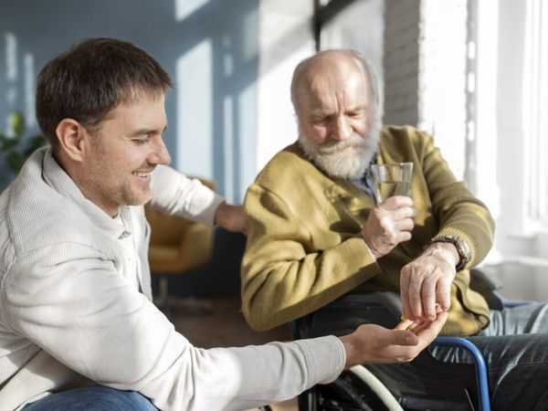 cant-manage-alone-compassionate-home-care-enquiry-made-simple-big-1