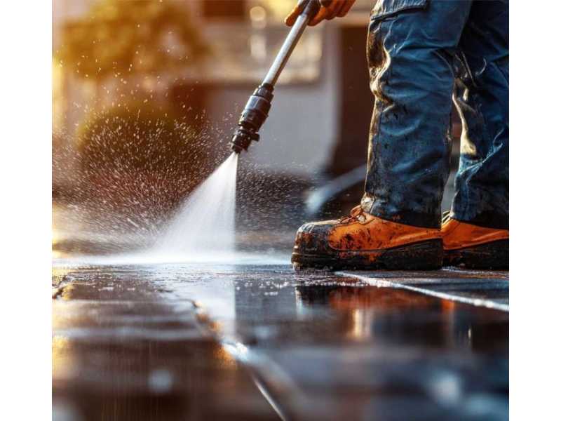 same-day-pressure-washing-service-for-immediate-cleaning-needs-small-0