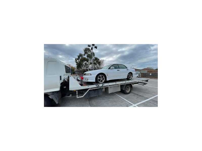 get-instant-old-car-removal-quote-fast-cash-today-small-1