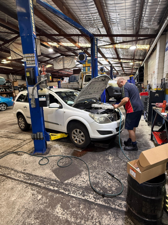 suspension-mechanic-near-palm-beach-reliable-service-big-2