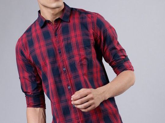 highlander-men-red-navy-blue-slim-fit-yarn-dyed-checked