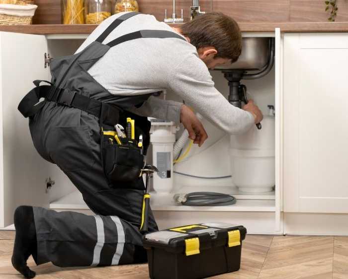 fast-reliable-emergency-plumbing-services-available-anytime